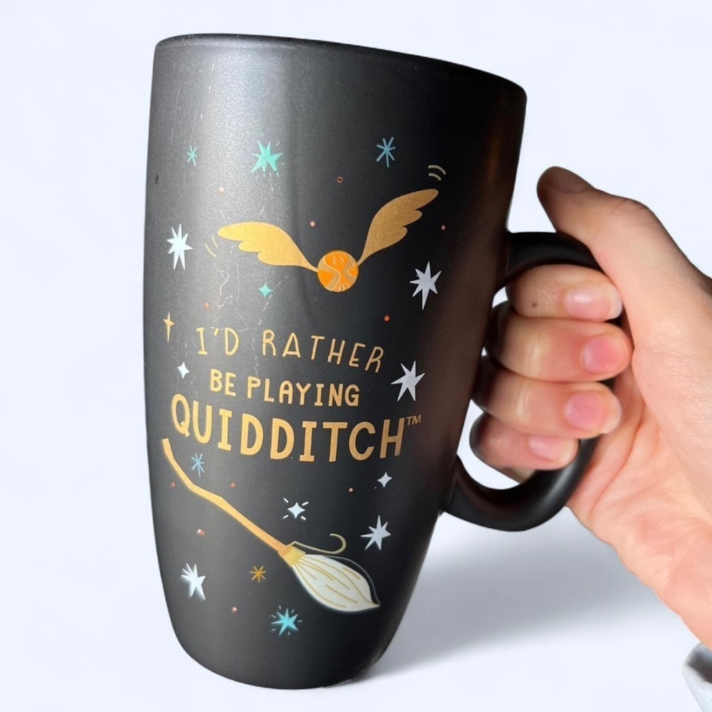 Harry Potter Wizarding World Black Quidditch Broomstick Thermos Travel Mug 20 oz